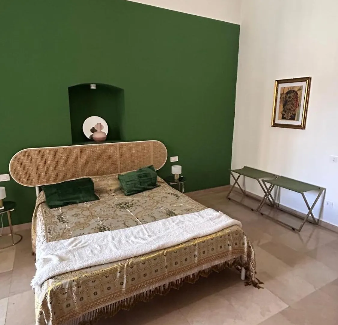 Suite 175 Bari Lägenhetshotell